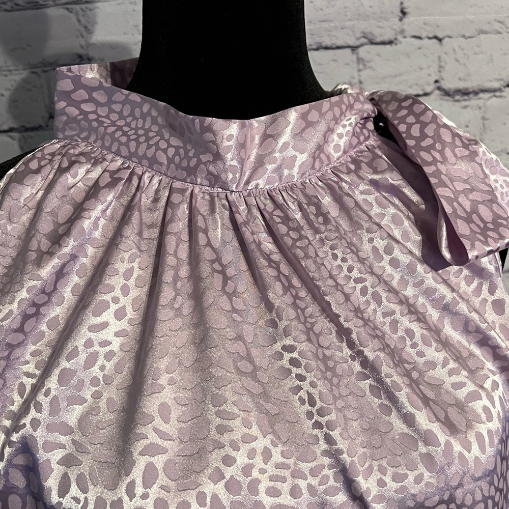First ❤️Love by Lovelyn lavender leopard mock neck tie design sleeveless  small - Picture 4 of 13